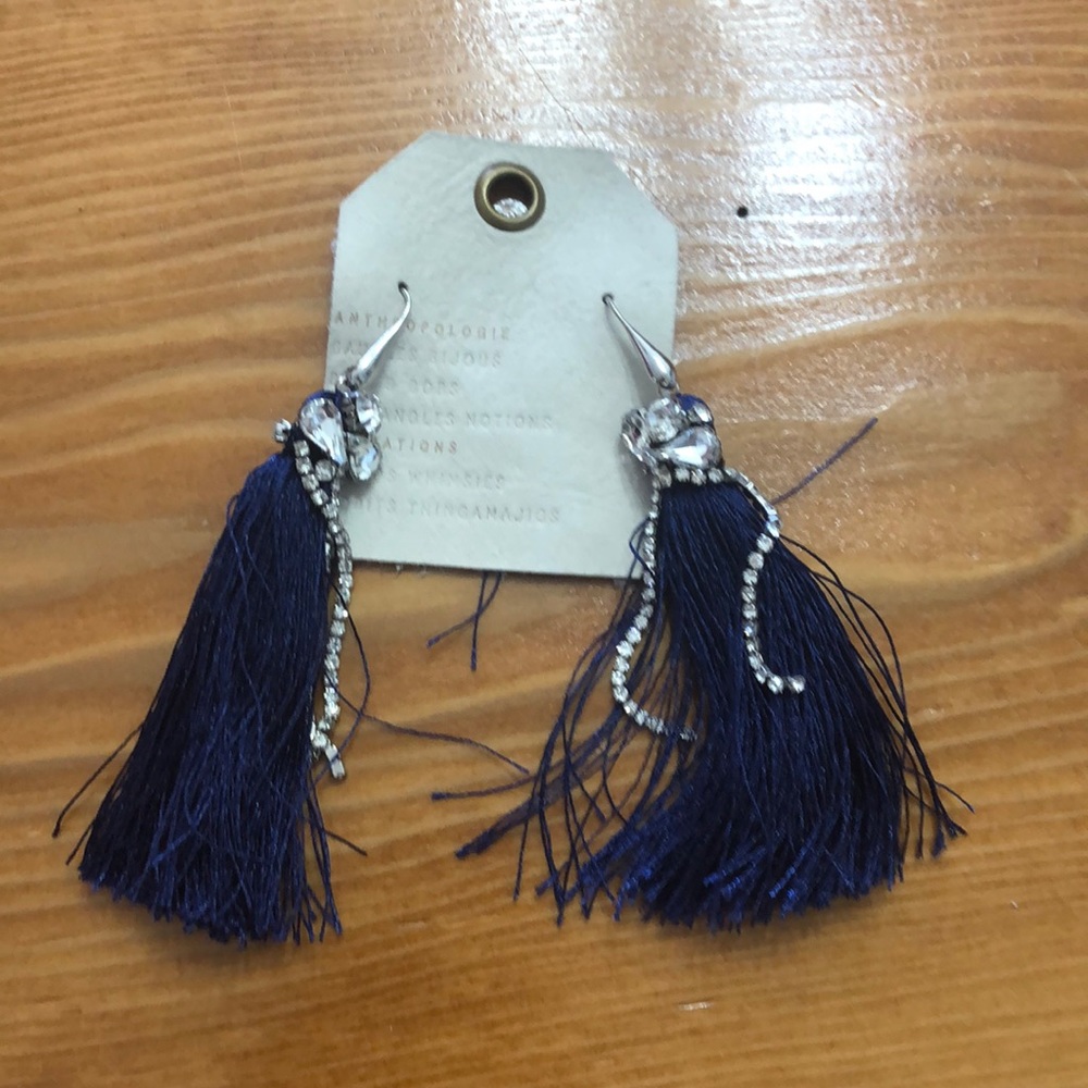 Anthropologie dangling earrings - Picture 1 of 3